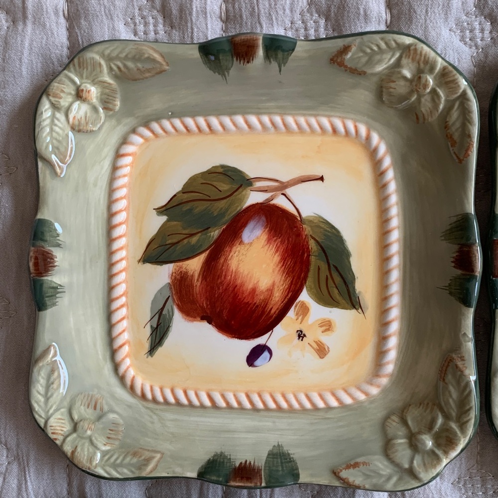 Hand-Painted Fruit Ceramic Appetizer Plates - Green and Cream - Set of 4 - Picture 2 of 7